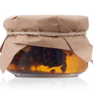 Мед с сосновыми шишками и кедровыми орехами