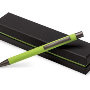 зеленое яблоко