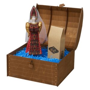 Подарочный набор: кукла фарфоровая, чай "Малина с мятой"